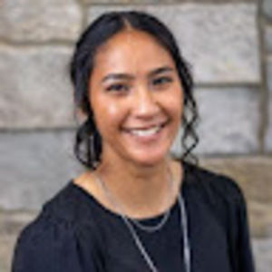 Meet your Posher, Lia